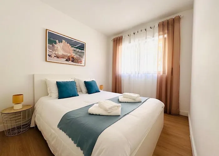 Casa Do Mar - Reconnect - T2 Com Patio Junto A * Овар